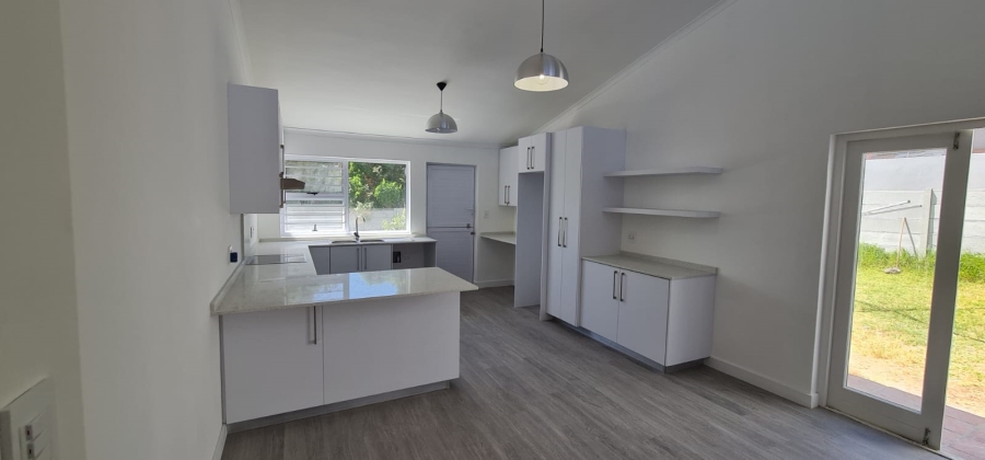 To Let 3 Bedroom Property for Rent in Protea Valley Western Cape